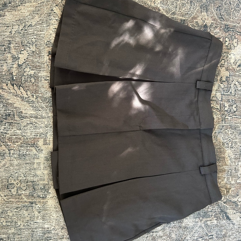 Olivaceous Gray Pleated Skater Mini Skirt